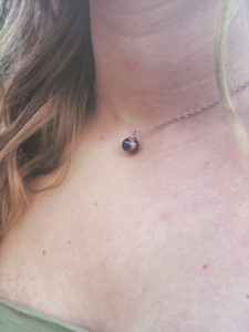 globe choker